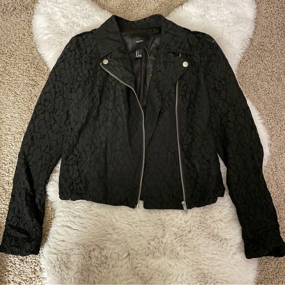 Black Lace Jacket Size Small - Picture 2 of 6